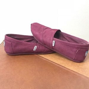 Maroon TOMS Women’s Canvas Classic